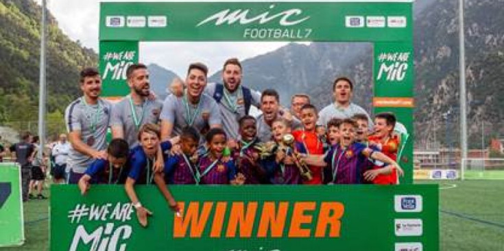 Els prebenjamins de l’FC Barcelona al MIC.