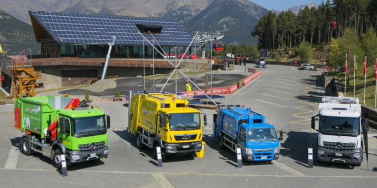 Camions de Pirinenca de Serveis.