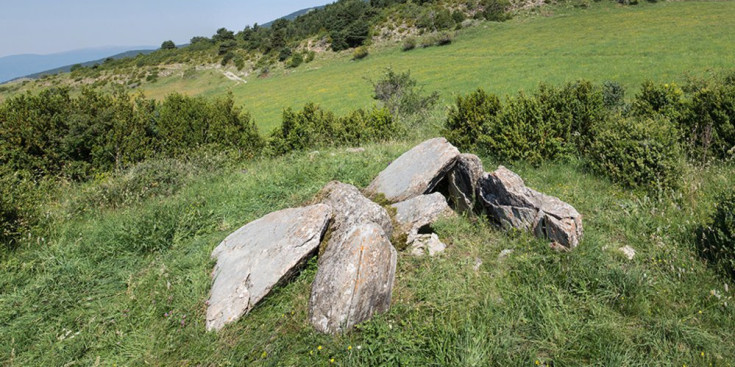 Dolmen de la Llosa de Bescaran.