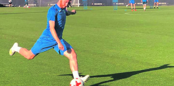 El Vallbanc entrena a la Ciutat Esportiva Joan Gamper abans de marxar a Pristina.