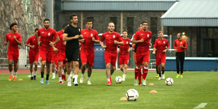 L’Engordany entrena a l’Estadi Comunal, ahir.