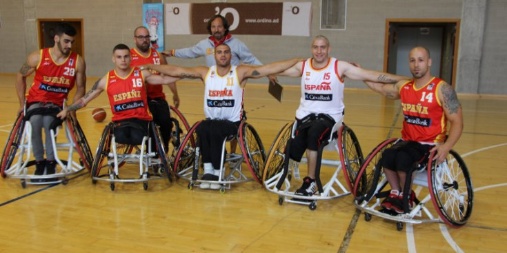 Els jugadors de la selecció espanyola de bàsquet adaptat, a Ordino.