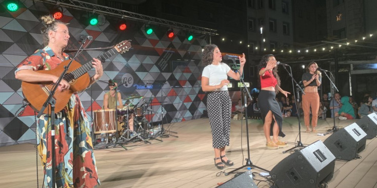 Actuació del grup Maruja Limon a la plaça Coprínceps aquest estiu.