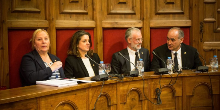 Les conselleres, Francesca Barbero i Meritxell Teruel, i els consellers, Josep Roig i Joan Visa, durant una sessió de comú a Sant Julià de Lòria.
