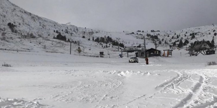 L’estació de Pimorent nevada, pendent d’obrir aquest dissabte.