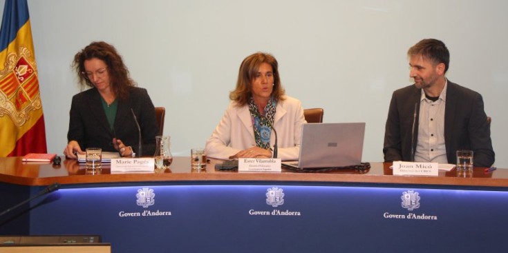 D’esquerra a dreta: Marie Pagès, Ester Vilarrubla i Joan Micó, en la comparaixença que va tenir lloc ahir.