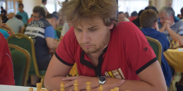 Adrien Demuth, un dels líders del torneig, en la segona ronda.