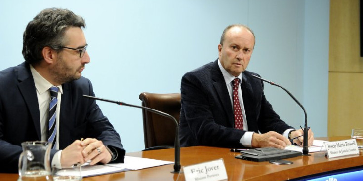Eric Jover i Josep Maria Rossell durant l roda de premsa posterior al Consell de Ministres d’ahir.