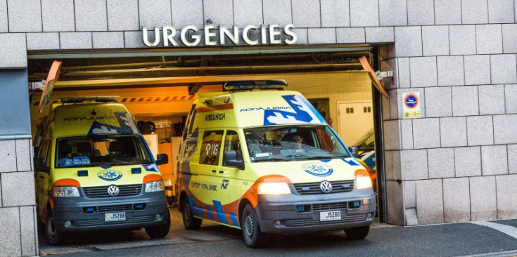 Dues ambulàncies del Servei d’Urgències Mèdiques.