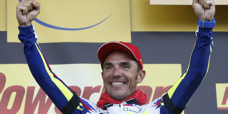Joaquim Rodríguez celebra en el podi la victòria de la 12a etapa del Tour, dijous passat.