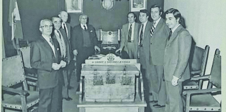Representants a la sala del Consell del Quart d’Andorra la Vella a les eleccions de l’any 1975.