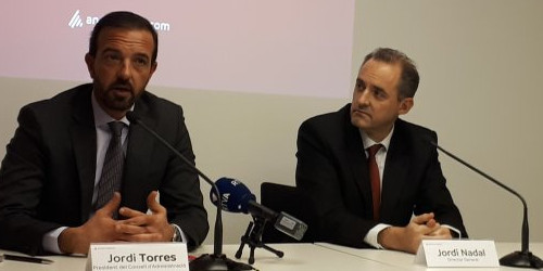 Jordi Torres i Jordi Nadal expliquen la venda d’Avatel als mitjans.