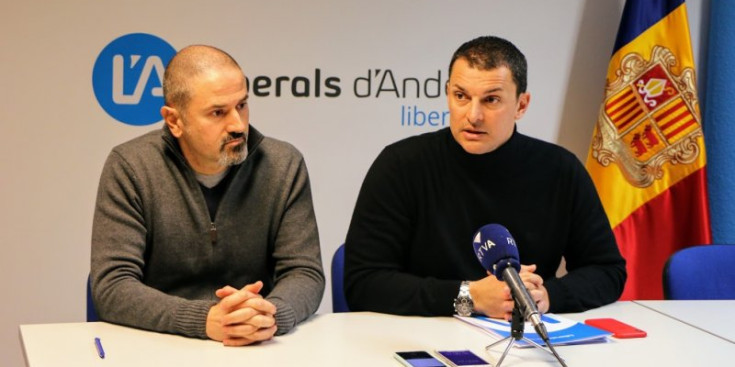 D’esquerra a dreta: Gerard Estrella i Jordi Gallardo, després de la reunió de l’Executiva de Liberals d’Andorra.