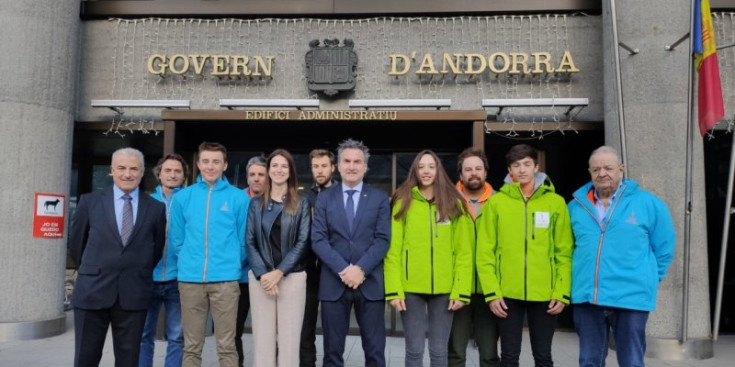 La delegació que representarà Andorra a Lausana amb membres del Govern i el patrocinador principal.