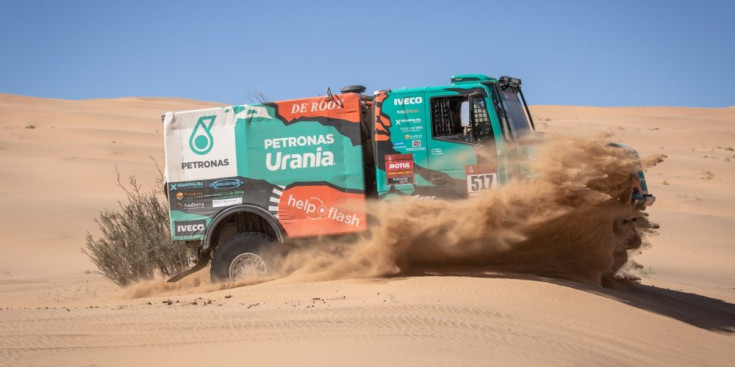 Albert Llovera competeix en la segona etapa del Dakar.