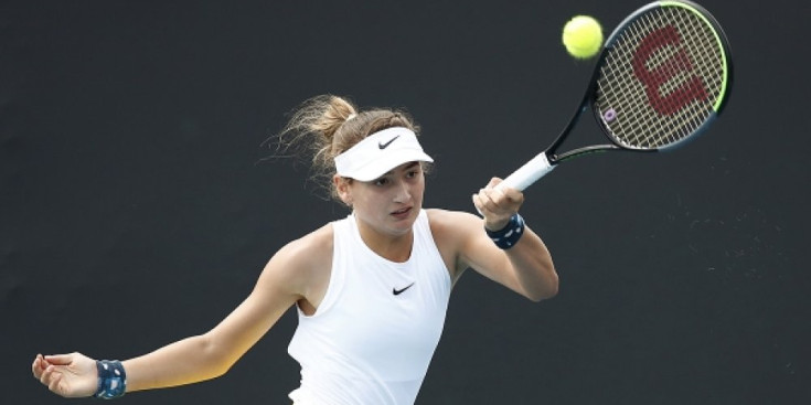 La tennista andorrana Victòria Jiménez competeix durant els quarts de final de l’Open d’Austràlia.