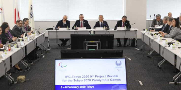 Toshiro Muto, director del Comitè Organitzador dels Jocs Olímpics de Tòquio durant la reunió.