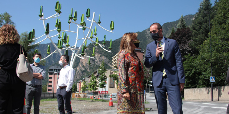 El ministre d'Ordenament Territorial, Jordi Torres, i la cònsol major d'Andorra la Vella, Conxita Marsol. / ANA