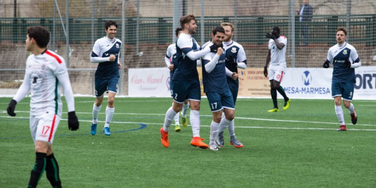 Partit de futbol al Principat.