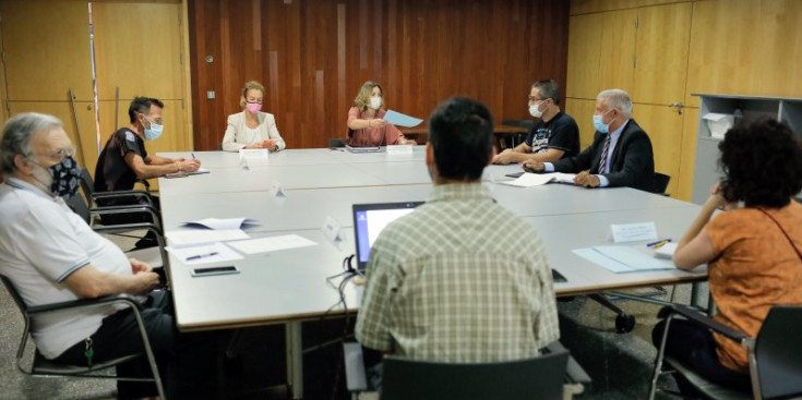 Reunió de la Comissió de Seguiment de la Caça, celebrada ahir.