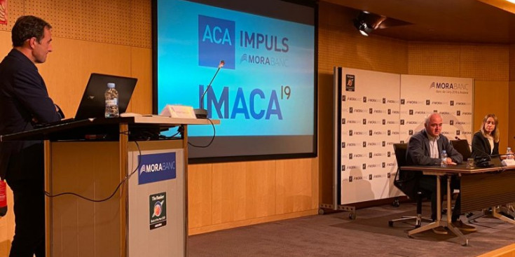 El secretari general de l’ACA, Toti Sasplugas, en la presentació ahir de l’Imaca.