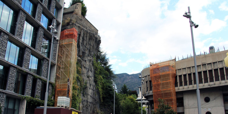 Les obres que s'estan fent entre la plaça del Poble i el carrer de la Vall.