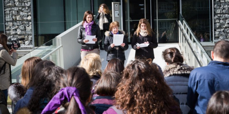 Membres d’Acció Feminista en el manifest del 8-M del 2018.