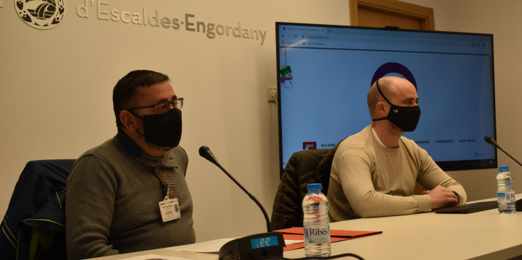 Marc González i Jaume Ambor, aquest dijous en roda de premsa al Comú d’Escaldes-Engordany.