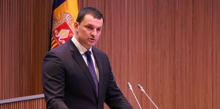 El ministre de Presidència, Economia i Empresa, Jordi Gallardo, durant la sessió de Consell General d’ahir.