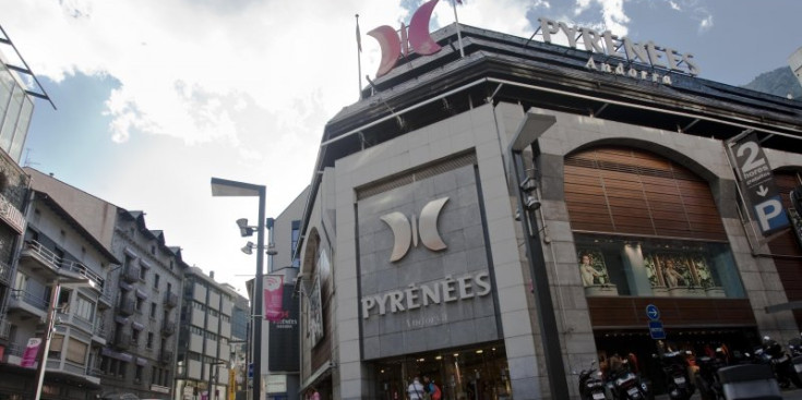 Centre comercial Pyrénées.