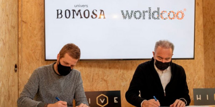 El CEO de Worldcoo, Sergi Figueres i el fundador d’Univers Bomosa, Turi Mora.