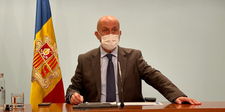 El ministre de Salut, Joan Martínez Benazet, aquest dilluns en roda de premsa.