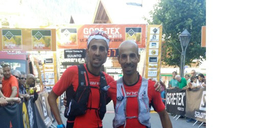 Marc i Òscar Casal, després de guanyar la segona etapa de la Transalpina, ahir.