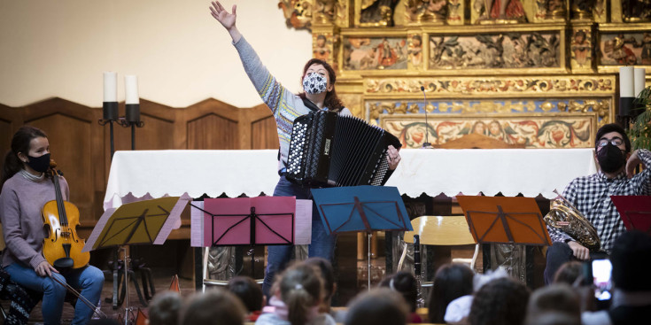 Audicions de l'Institut de Música d'Andorra la Vella per a les escoles de la parròquia, a l'església de Sant Esteve.