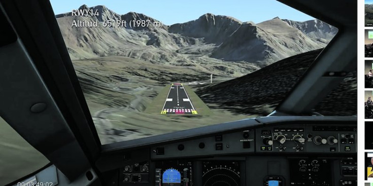 Simulació d’un aterratge a l’aeroport nacional.