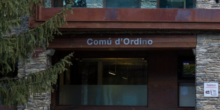 La façana del Comú d’Ordino.