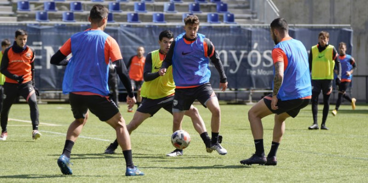 L’FC Andorra a un entrenament previ al partit.