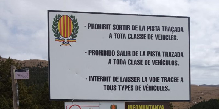 Un cartell de restriccions.