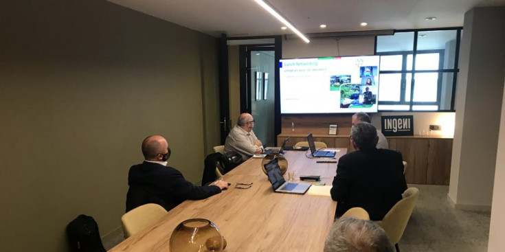 Un moment de l’assemblea de socis d’Actinn, celebrada ahir.