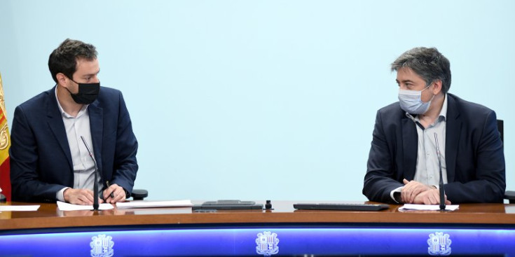 El secretari d’Estat de Diversificació Econòmica i Innovació, Marc Galabert, i el director del departament d’Estadística, Joan Soler.