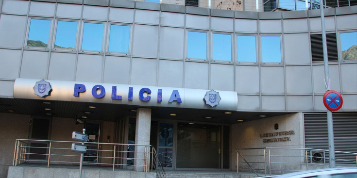 L'edifici central de la Policia.