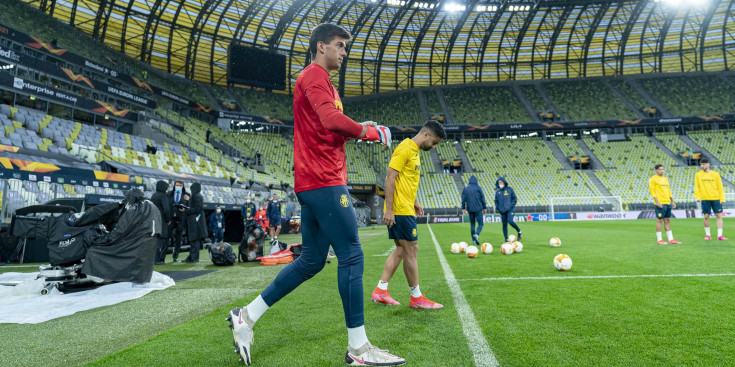 Iker Álvarez amb el Vila-real a Gdansk.