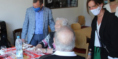 La visita dels cònsols Josep Majoral i Mireia Codina a la Llar de Lòria.