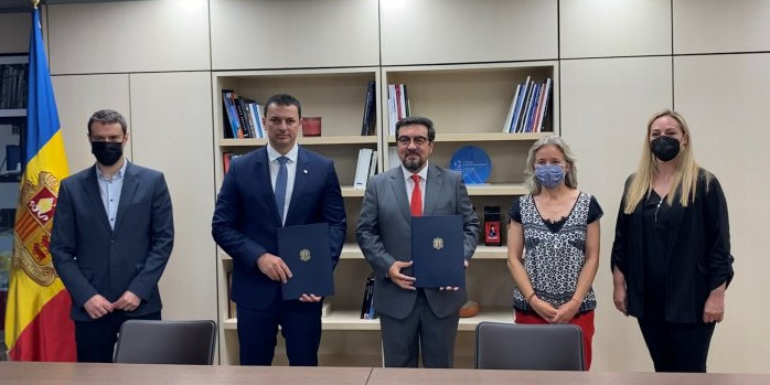 La signatura de l'acord entre Andorra Business i Global Esports Summit
