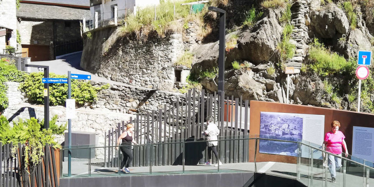 Primera caminada de la gent gran d'Encamp.