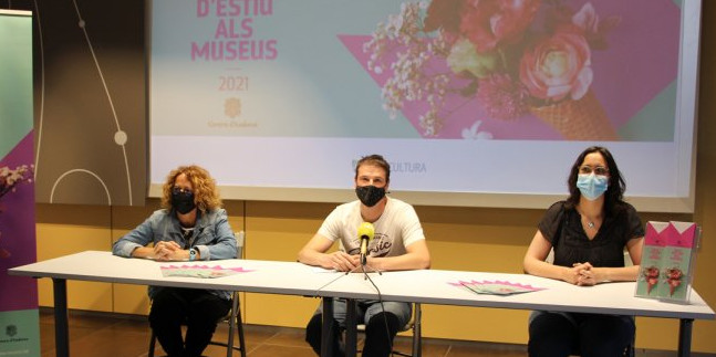 Teresa Areny, Eduard Tarrés i Kàtia Vilana, durant la presentació d’ahir.