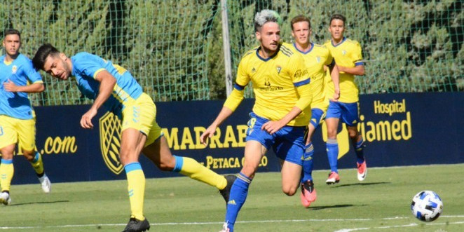 Nieto durant un partit amb el Cadis B.