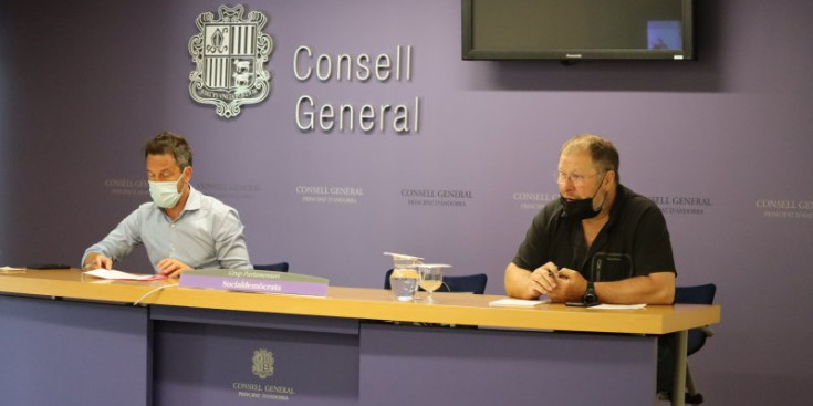 El president socialdemòcrata, Pere López, i el conseller general Jordi Font.