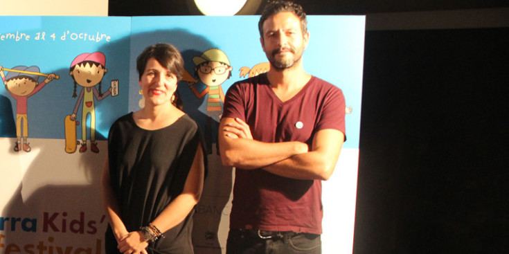 Marta R. Lladó amb Isak Férriz, en la presentació de la segona edició de l'Andorra Kids' Film Festival.