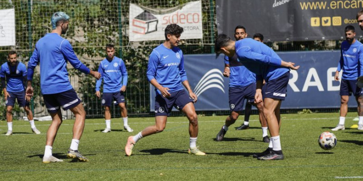 L’FC Andorra durant l’entrenament d’ahir.